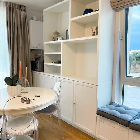 City Vista Apartment